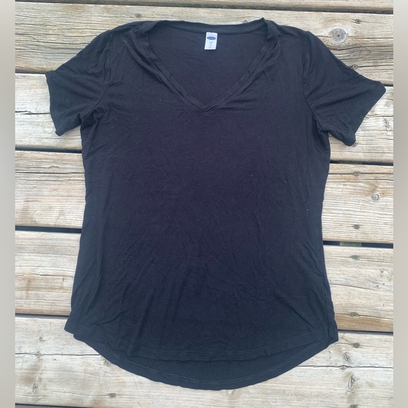 💛 Old Navy Luxe Black V-Neck Tee Shirt - Size S - Picture 2 of 6